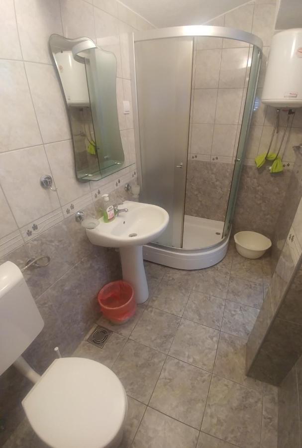 Apartmani Vitic Бар Екстер'єр фото