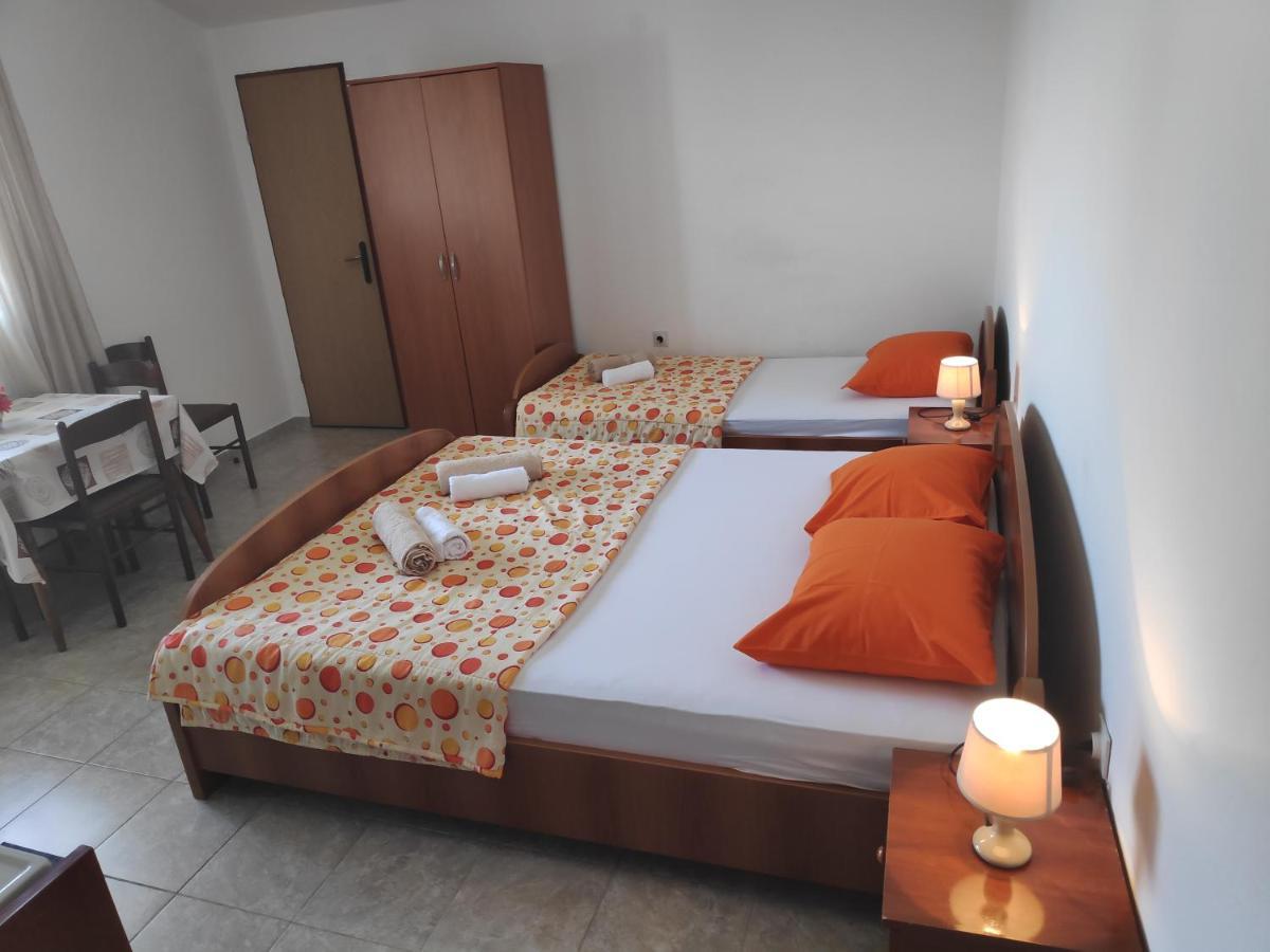 Apartmani Vitic Бар Екстер'єр фото