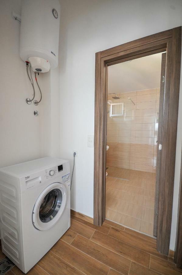 Apartmani Vitic Бар Екстер'єр фото