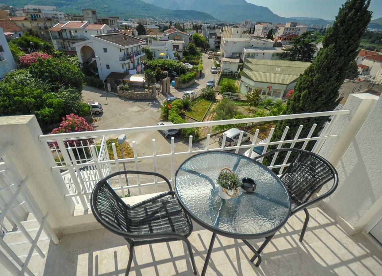 Apartmani Vitic Бар Екстер'єр фото