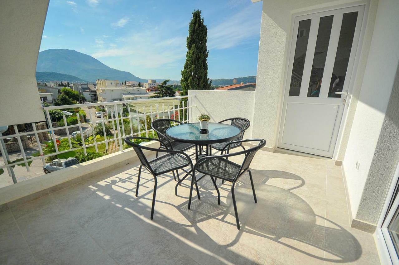 Apartmani Vitic Бар Екстер'єр фото